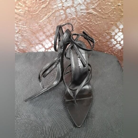 NWT Public Desire Faux Leather Strappy Stilettos - Picture 3 of 15